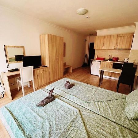 Lovely Studio Apartment On The Beach Burgaz Dış mekan fotoğraf